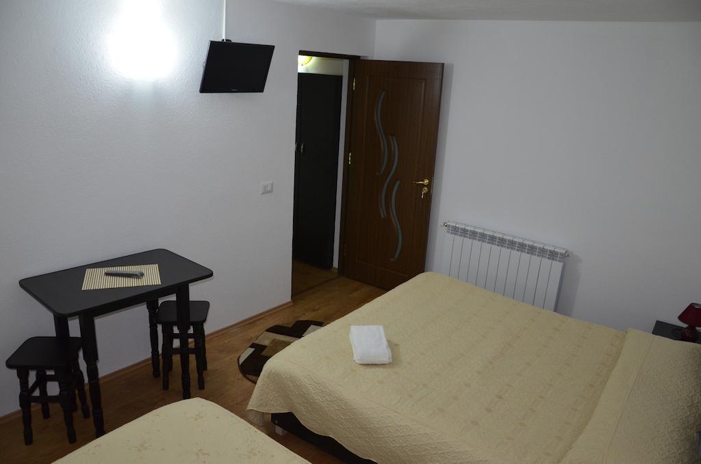 Pensiunea Panoramic Corbeni Oda fotoğraf